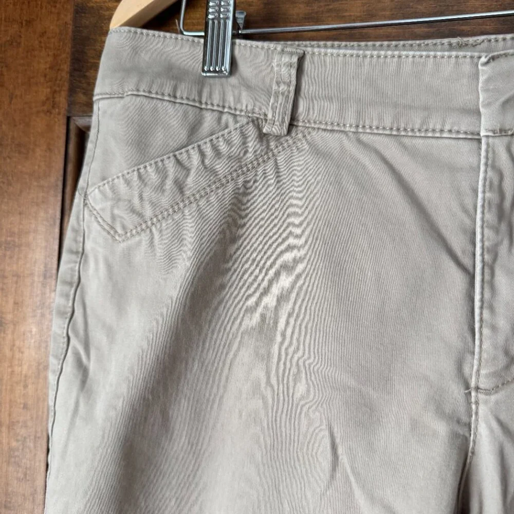 Dockers pants khaki